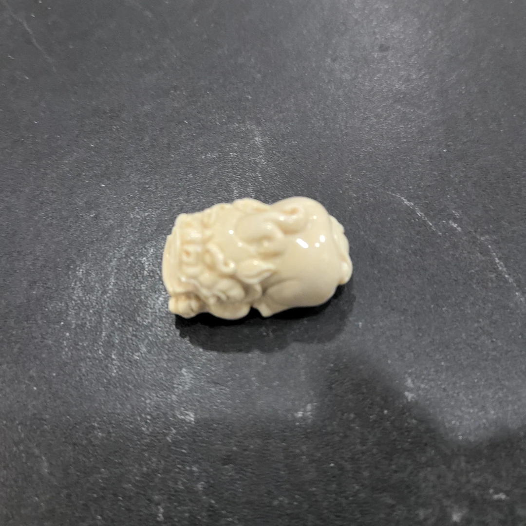 猛犸约11.9克雕刻件XL32