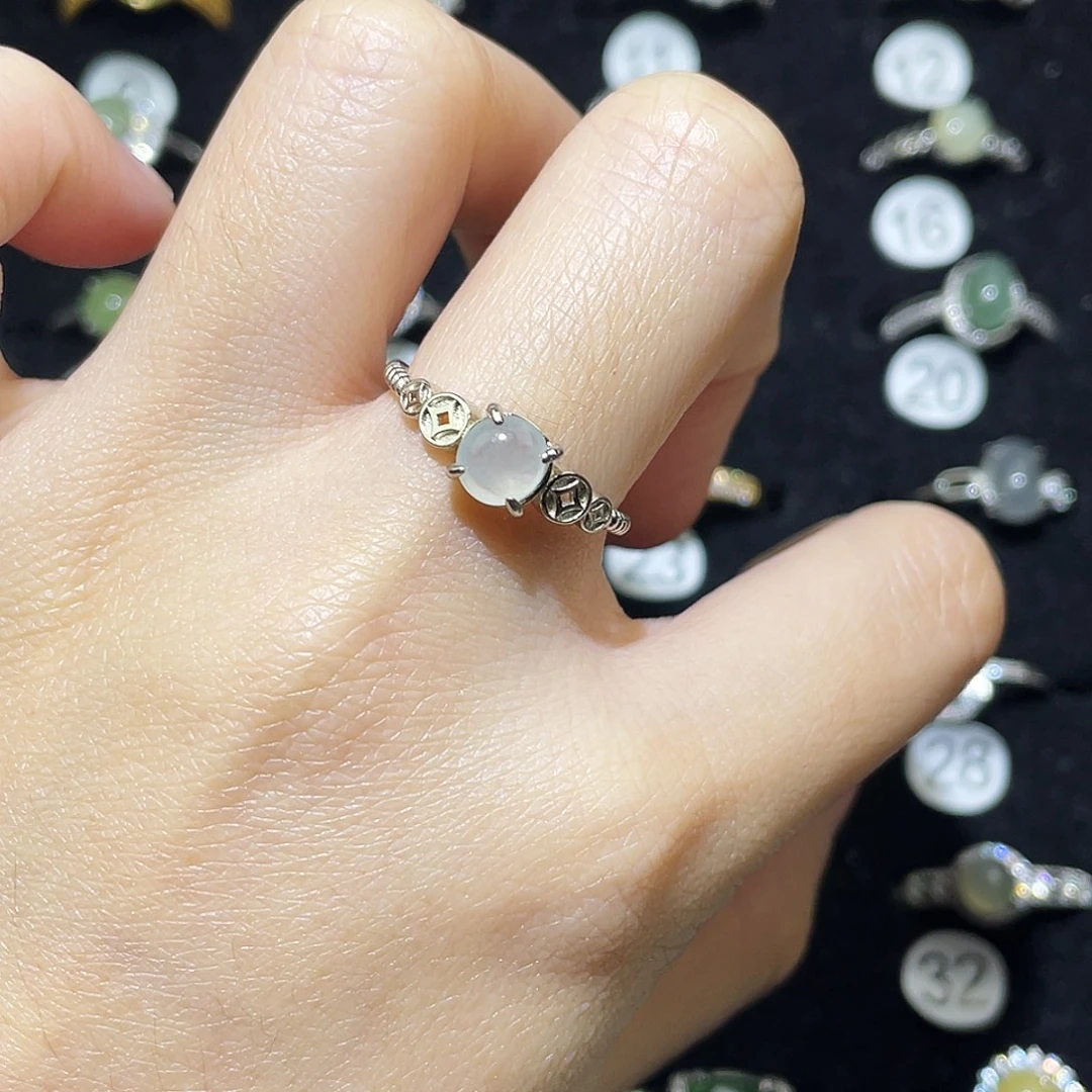 翡翠未镶嵌戒指戒指