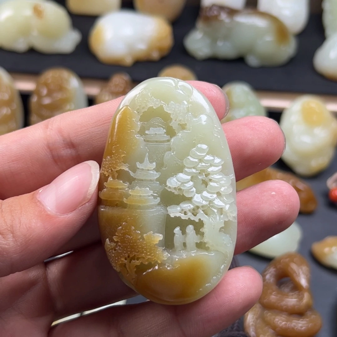 和田玉（糖玉）颈饰未镶嵌晟*