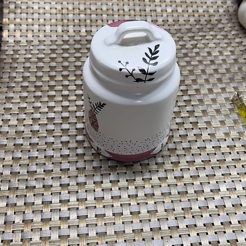 微瑕，储物罐2套，约250毫升