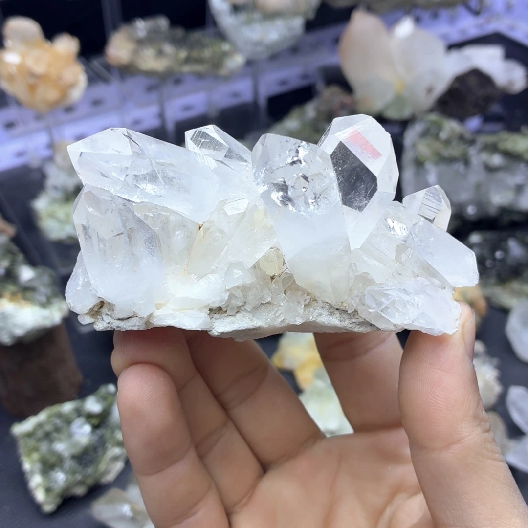 石材 好透白水晶簇