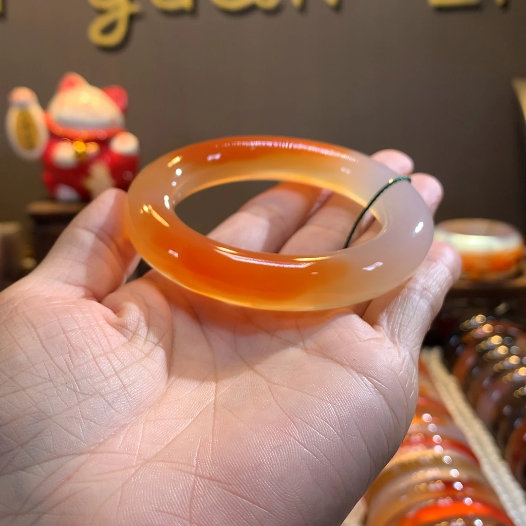鳄***娘玛瑙/玉髓未镶嵌手镯拍3件