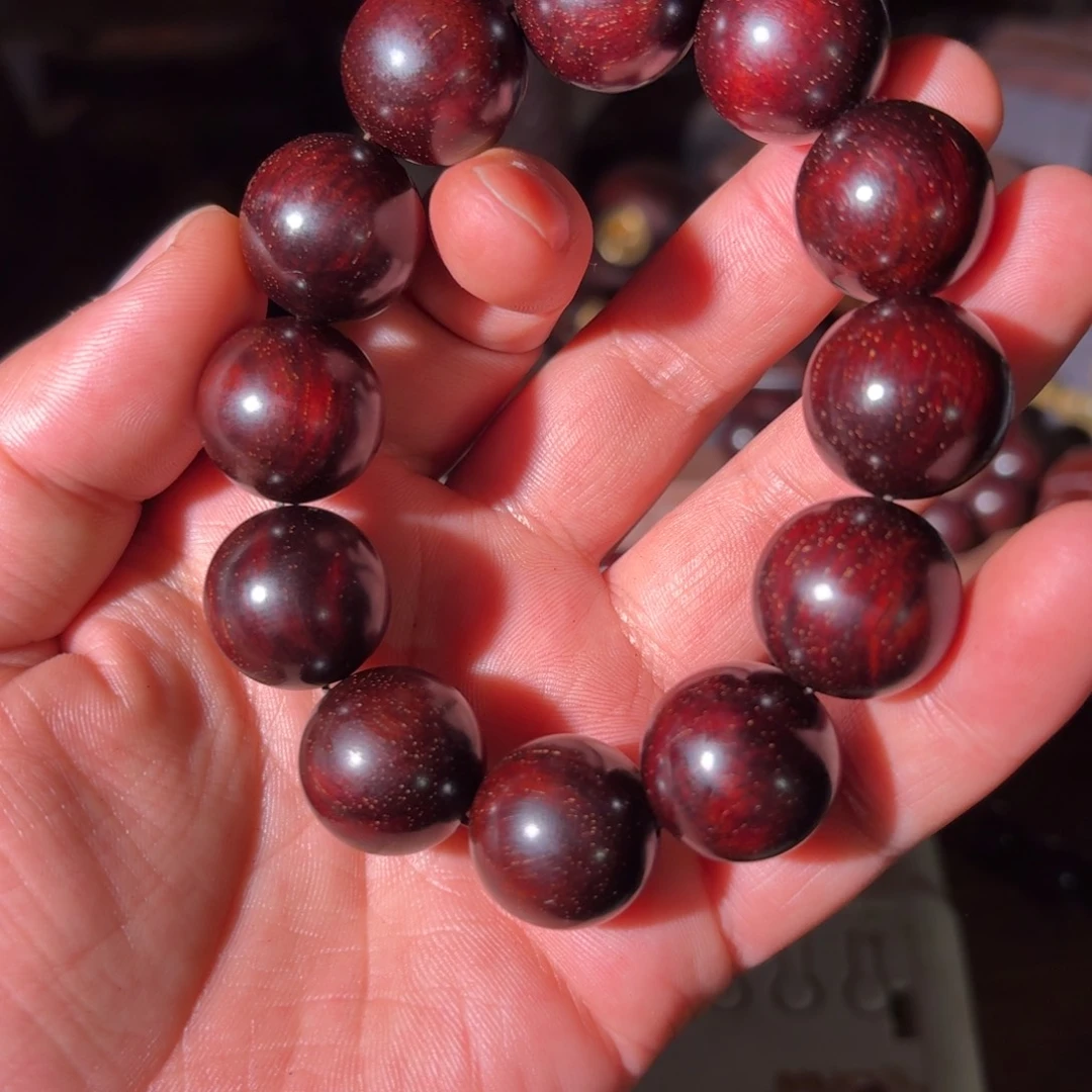 小***、檀香紫檀（小叶紫檀）2.0爆星6789