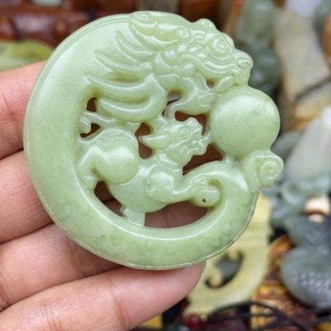 蛇纹石玉未镶嵌颈饰73