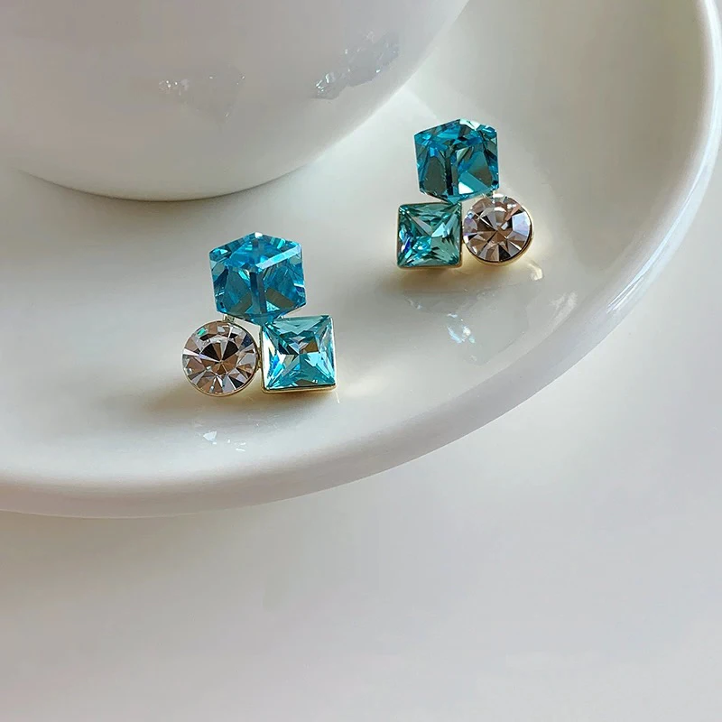 铜合金合成锆石耳饰 小众设计薄荷之夜蓝色方糖施华洛晶晶耳钉