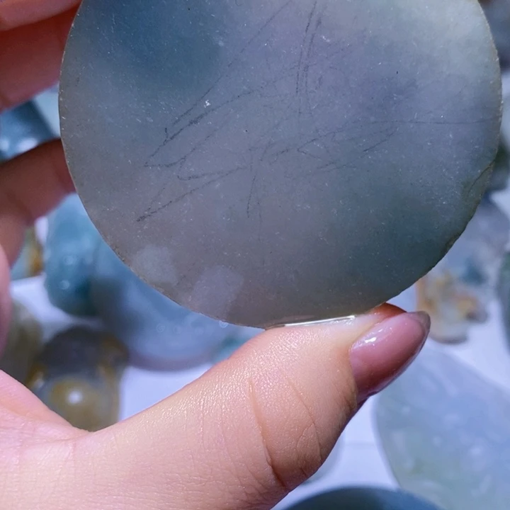 翡翠颈饰未镶嵌好