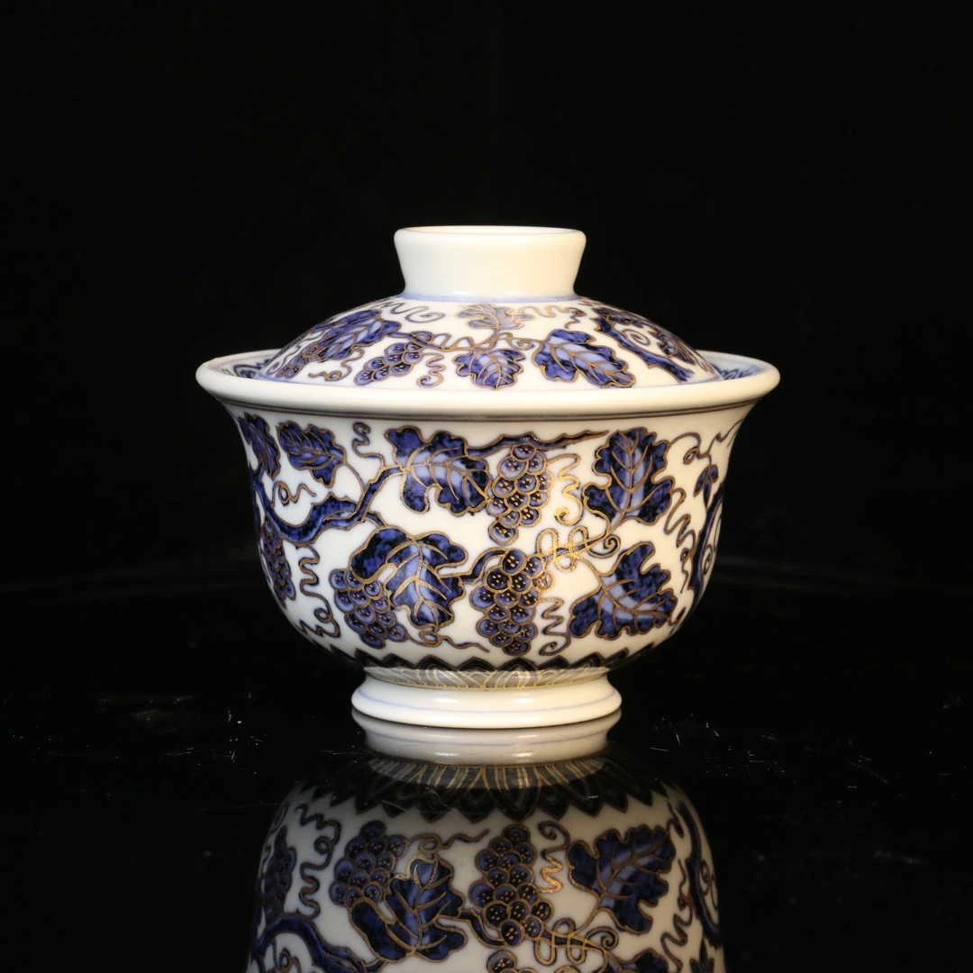 逸古堂描金葡萄盖碗