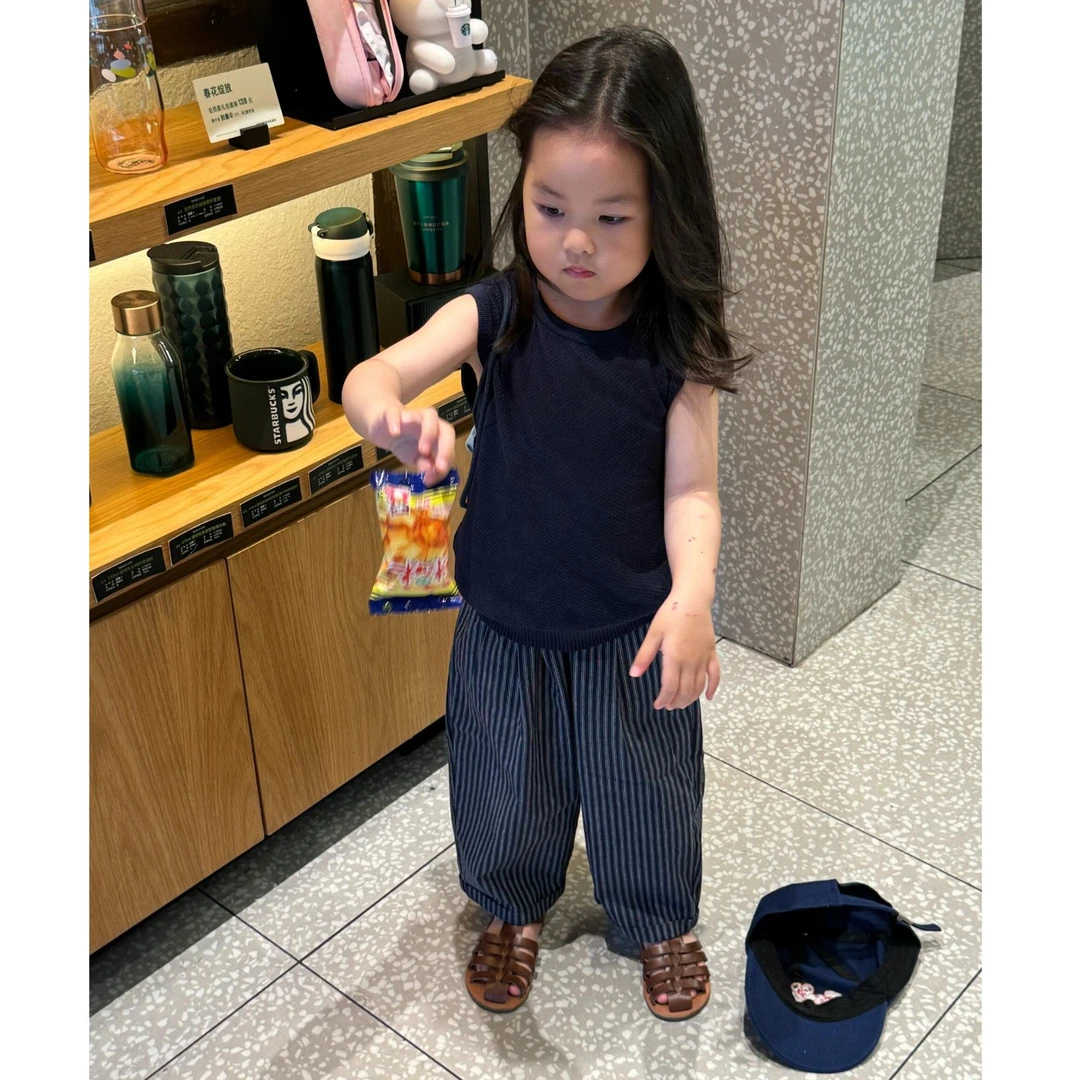 《小思家》男女童2025夏季韩版休闲新款黑色无袖背心条纹休闲裤套装