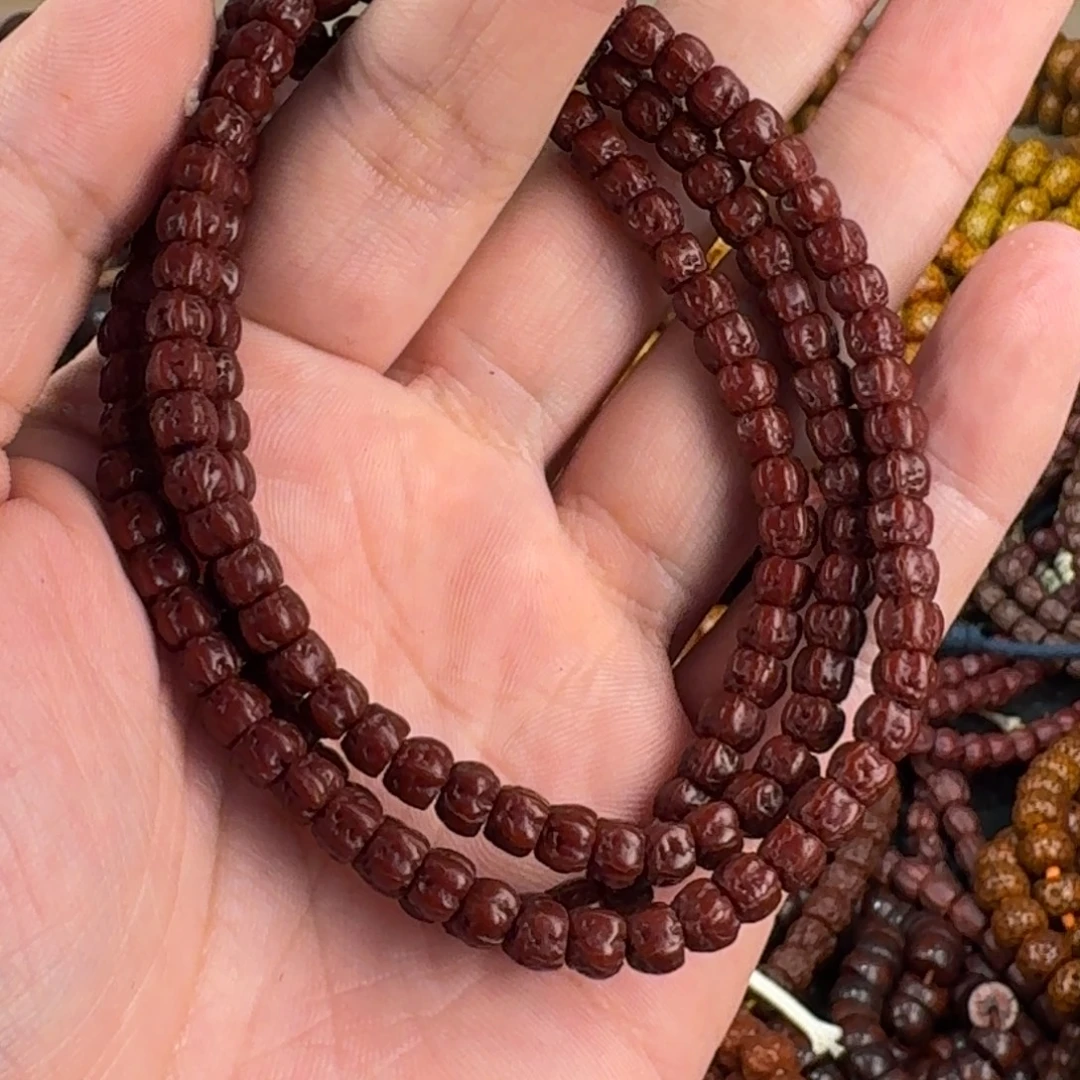 拿***啊金刚菩提手串图健健康康