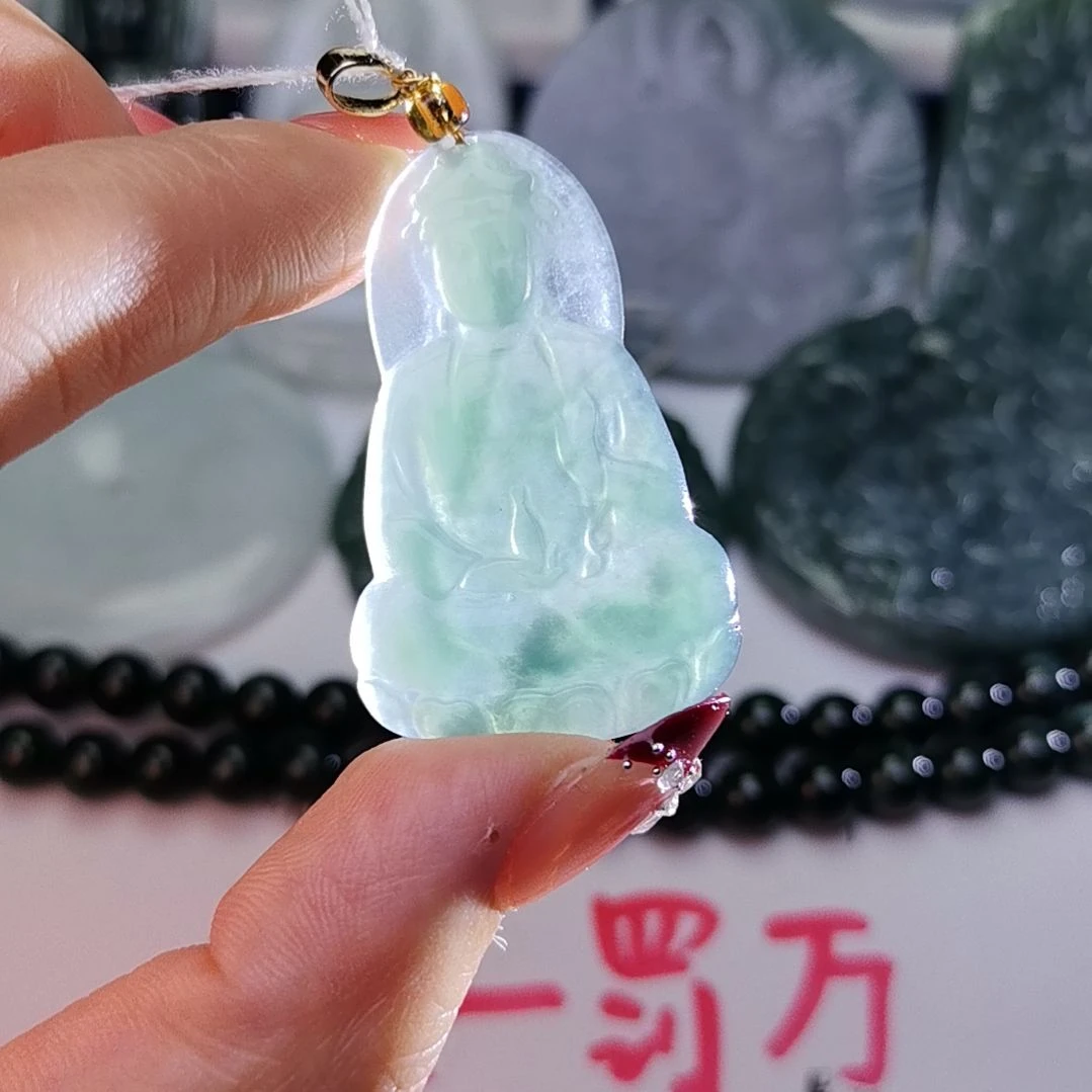 翡翠颈饰未镶嵌天然的A货翡翠多样性发货