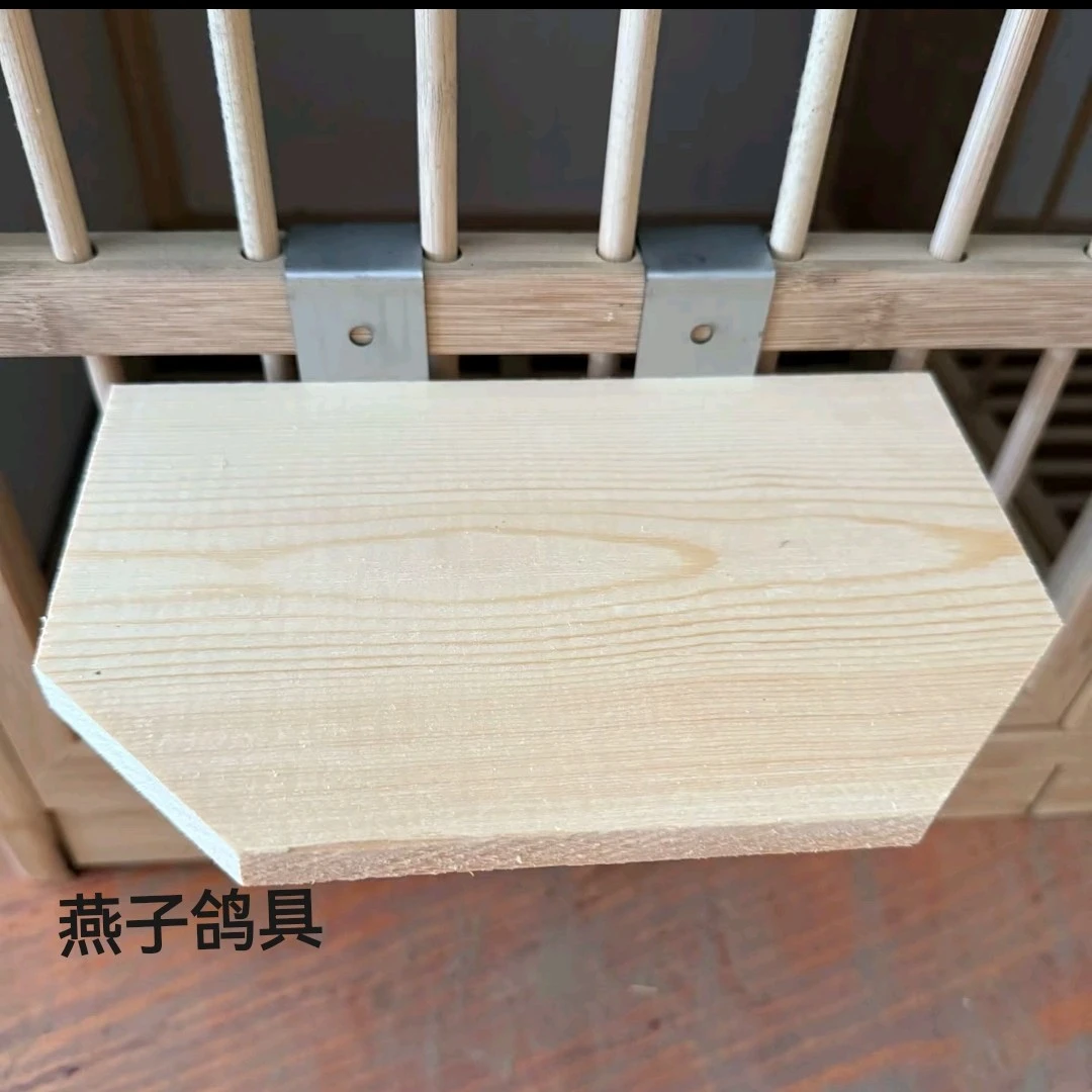 可挂巢箱的木质栖架