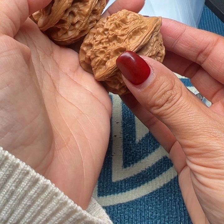 桃核吊坠文玩大孤石