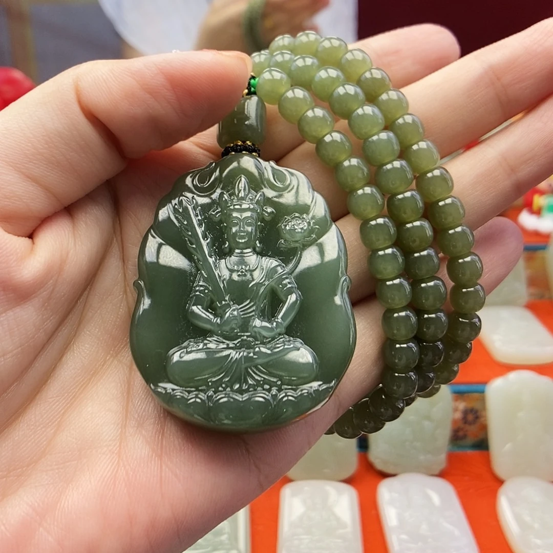 和田玉未镶嵌颈饰属牛属虎
