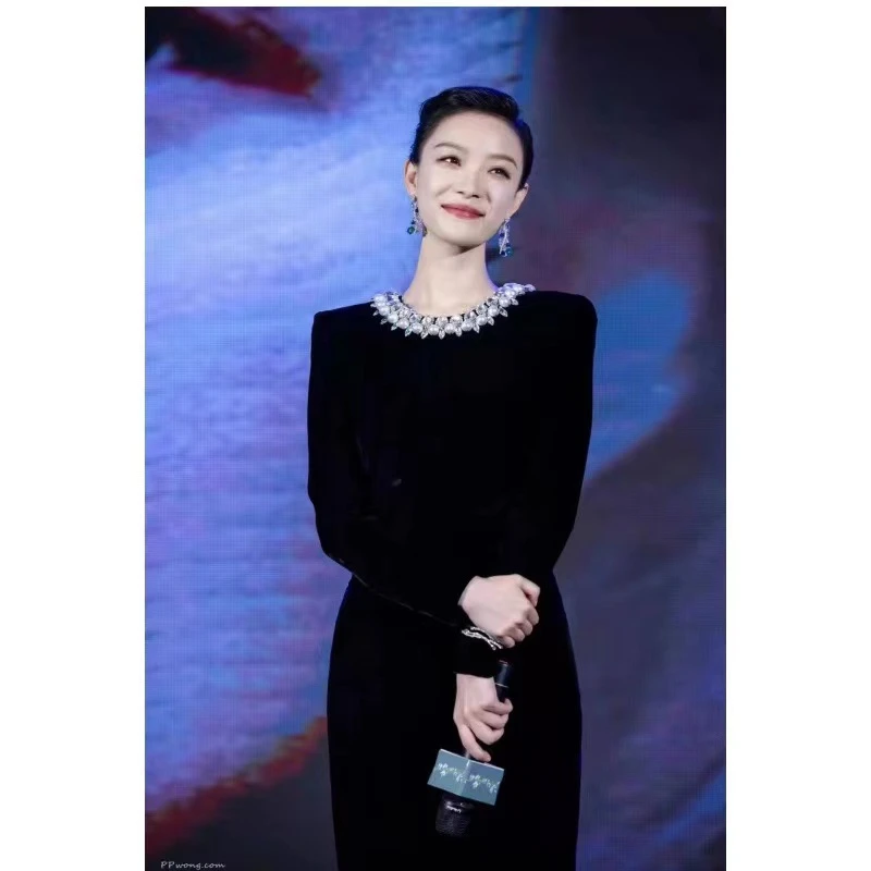 倪妮明星同款晚礼服裙长款手工钉珠长袖丝绒连衣裙气质年会露背裙