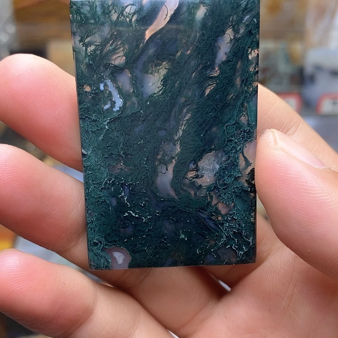云***诫玛瑙/玉髓未镶嵌珠宝半成品