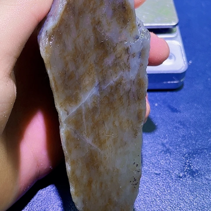 未镶嵌和田玉（糖玉）珠宝半成品