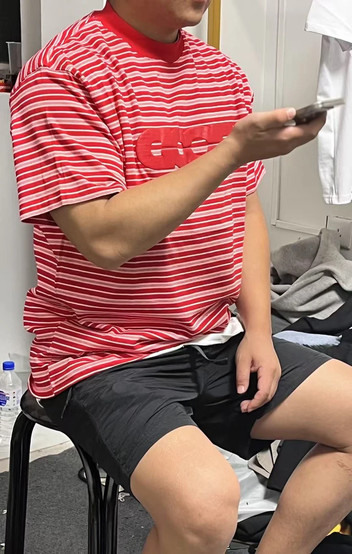 富贵家--条纹胶标短袖