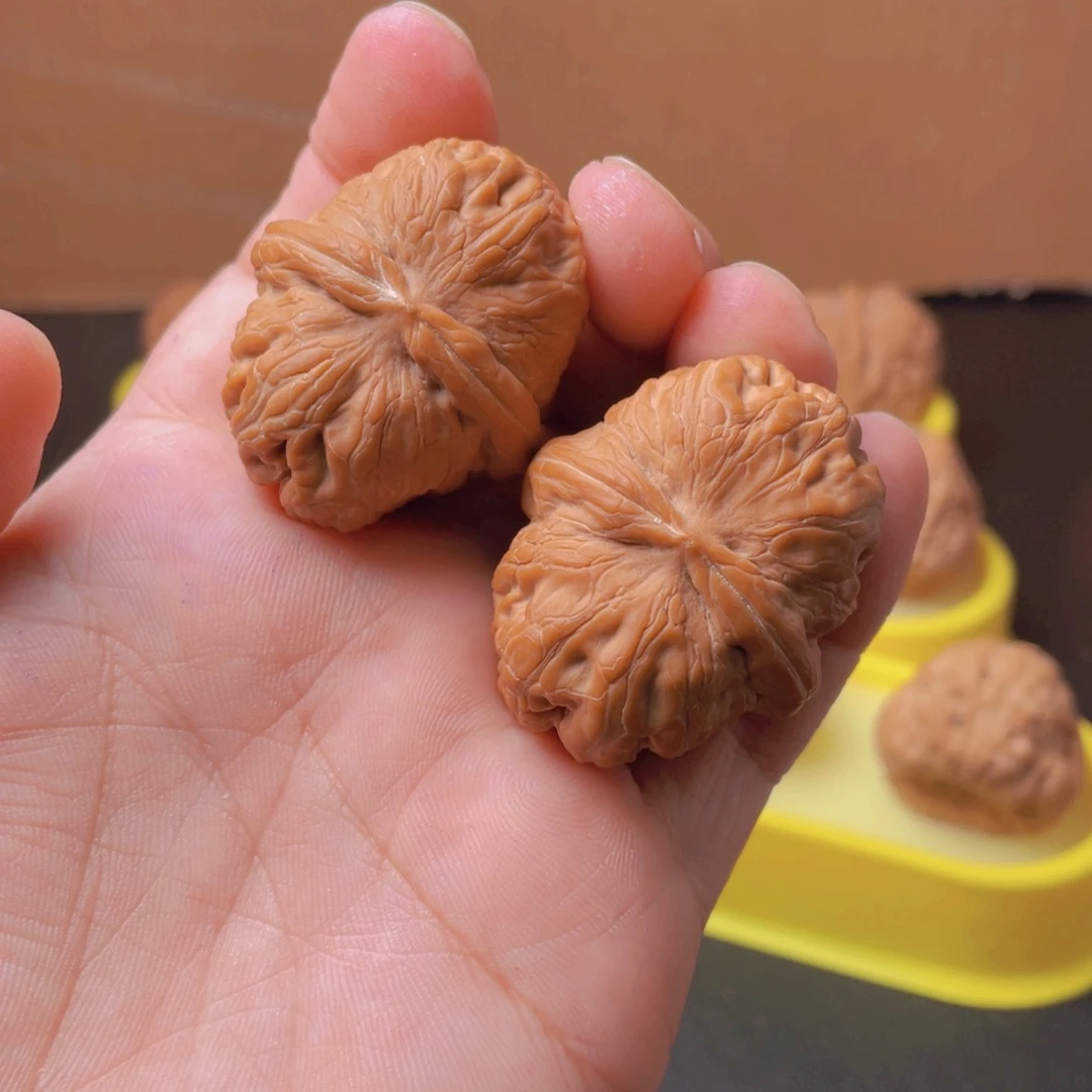 把件文玩核桃僧**雨核桃