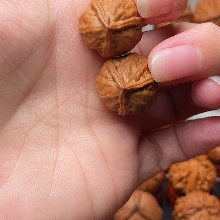 天***道吊坠文玩核桃三棱