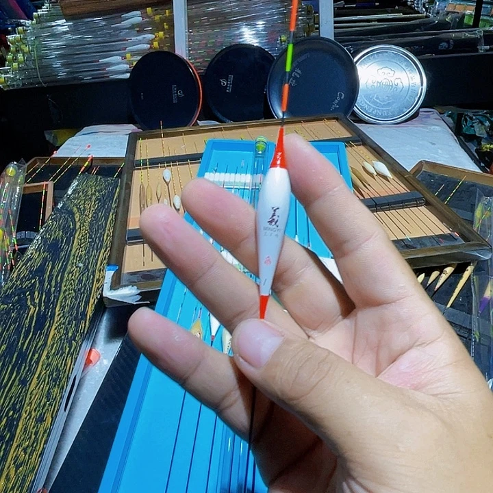 徒***莲茅草名义坊羽毛561-1号