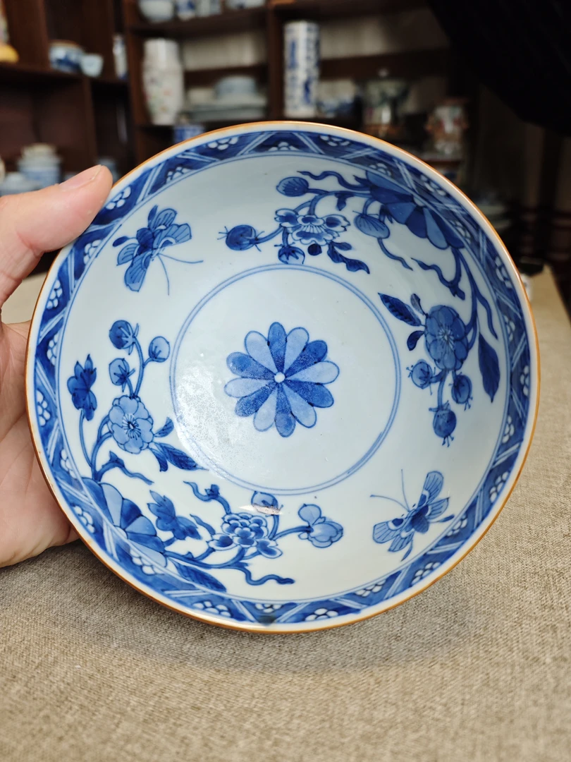 康康紫金釉青花花碟纹碗，全品。