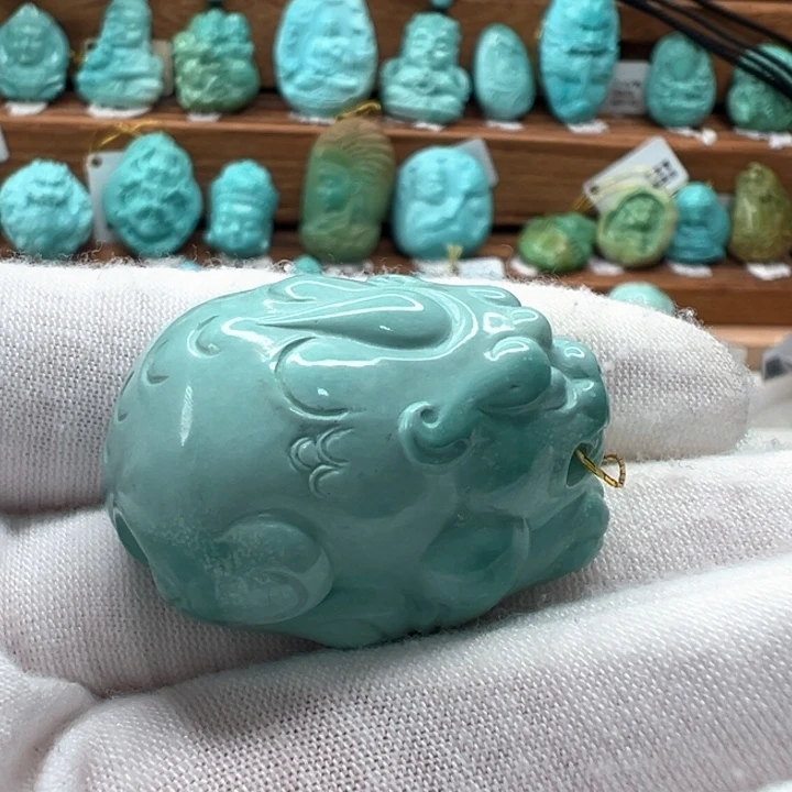 绿松石未镶嵌貔貅