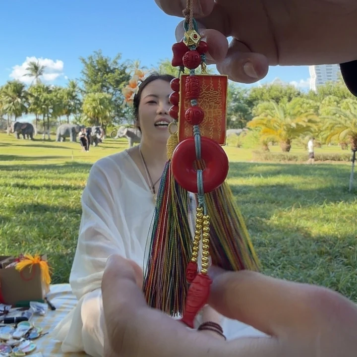 吊坠五条-热贡纯手绘唐卡