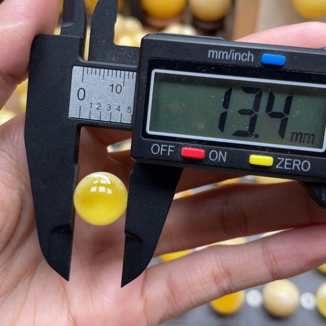 u***p未镶嵌琥珀珠宝奇石