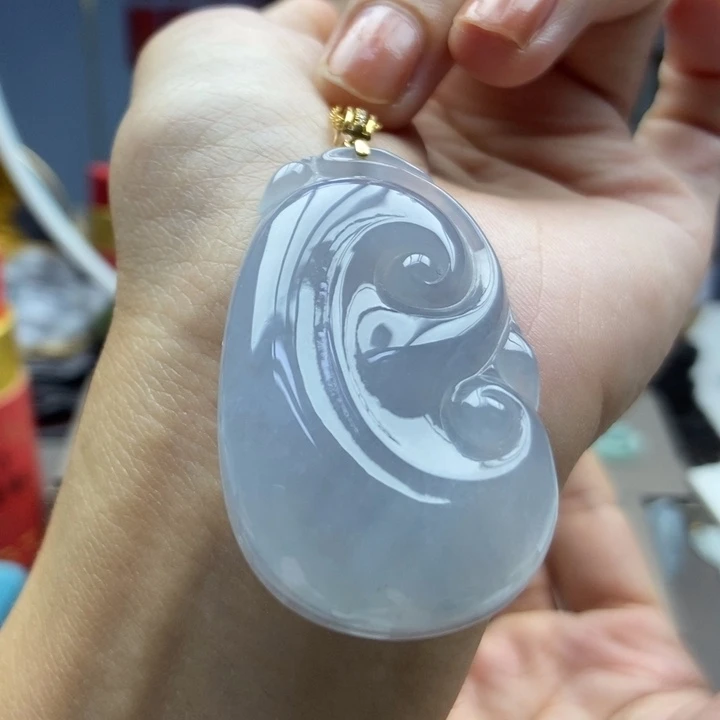 翡翠18K金镶嵌颈饰吊坠12