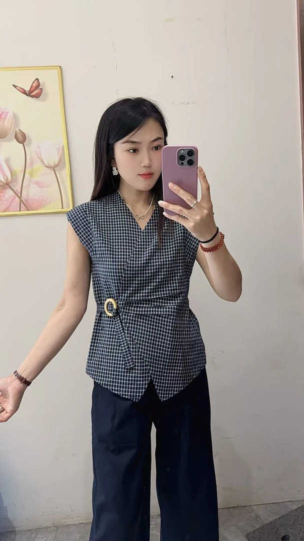 红依俏家时尚气质款短袖