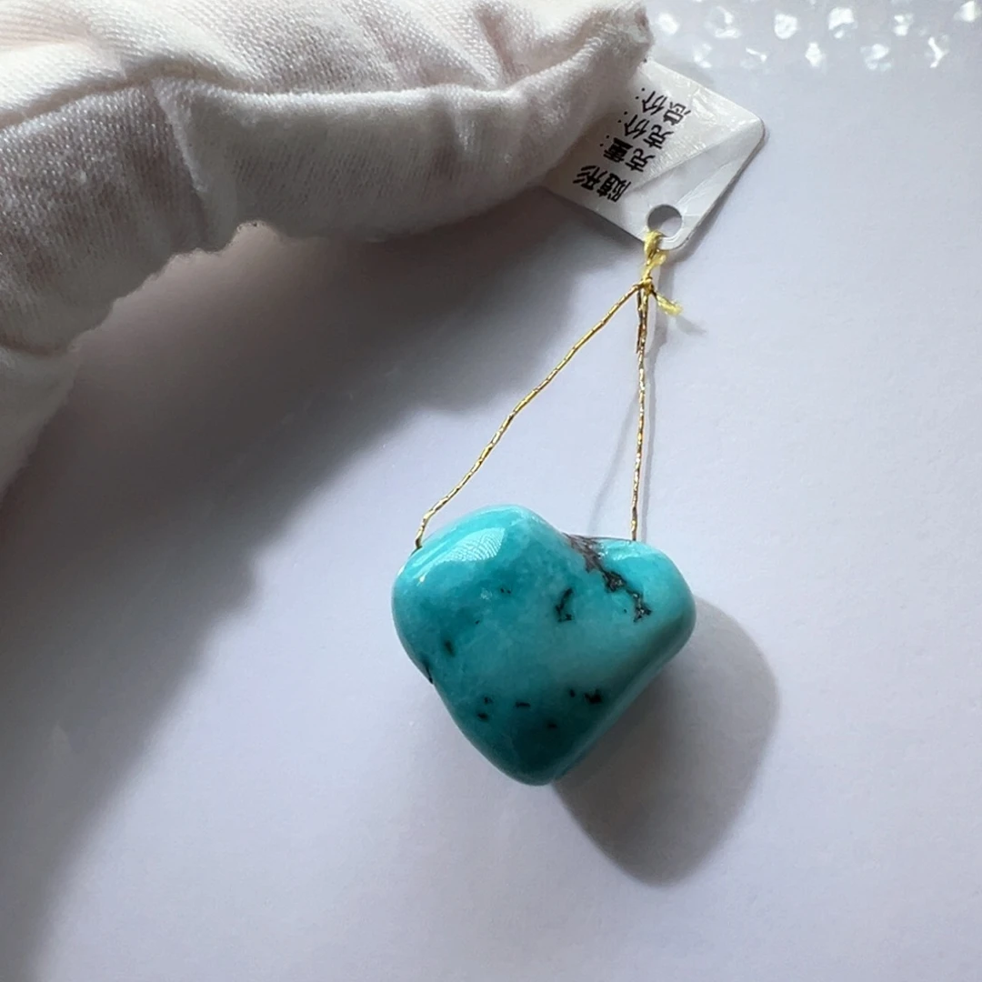 绿松石未镶嵌挂件