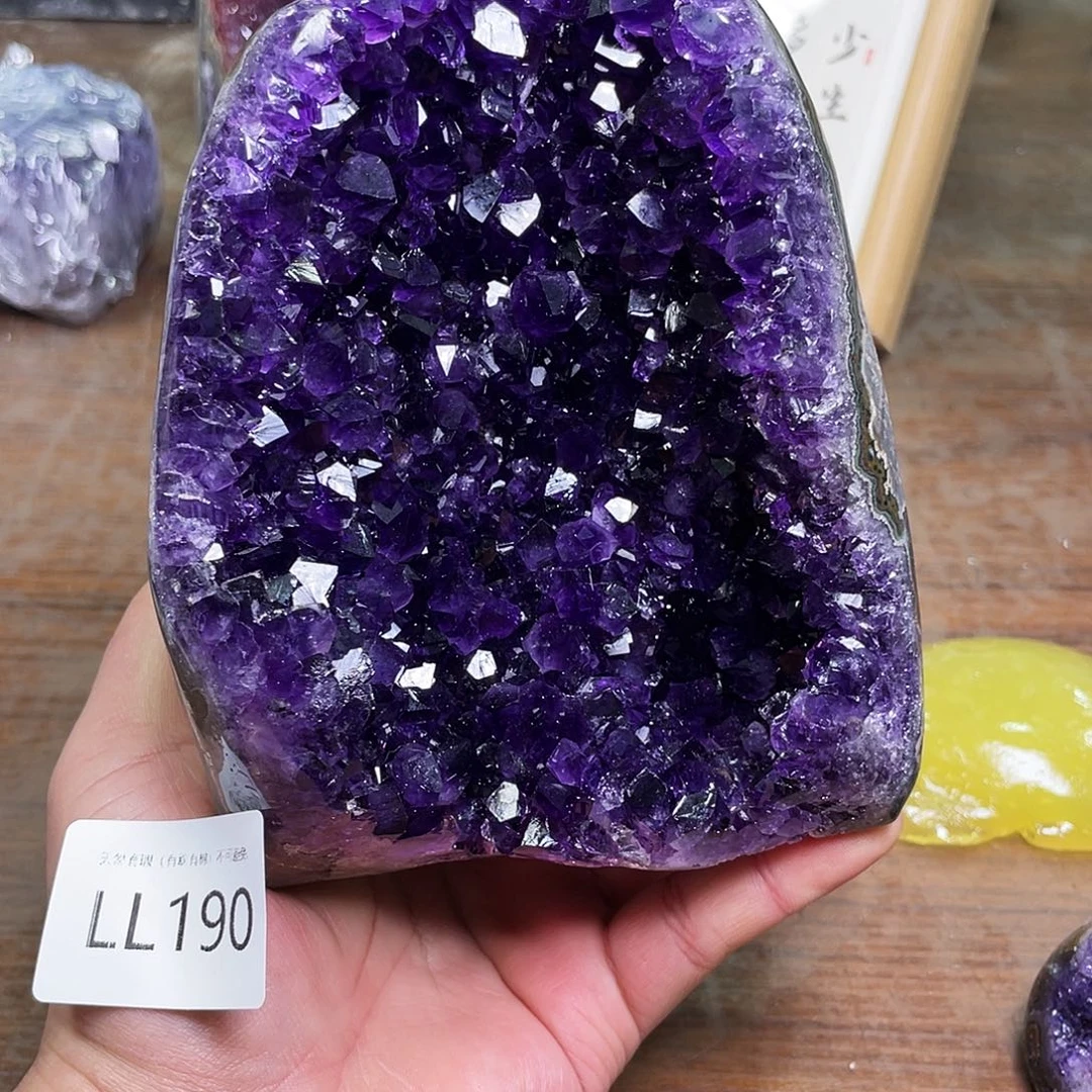 大型摆件（非配饰）未镶嵌水晶