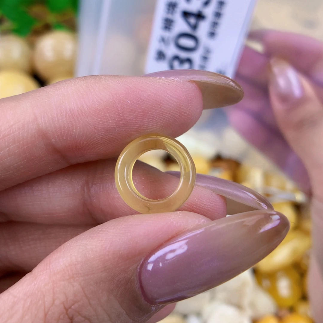 琥珀未镶嵌珠宝奇石8