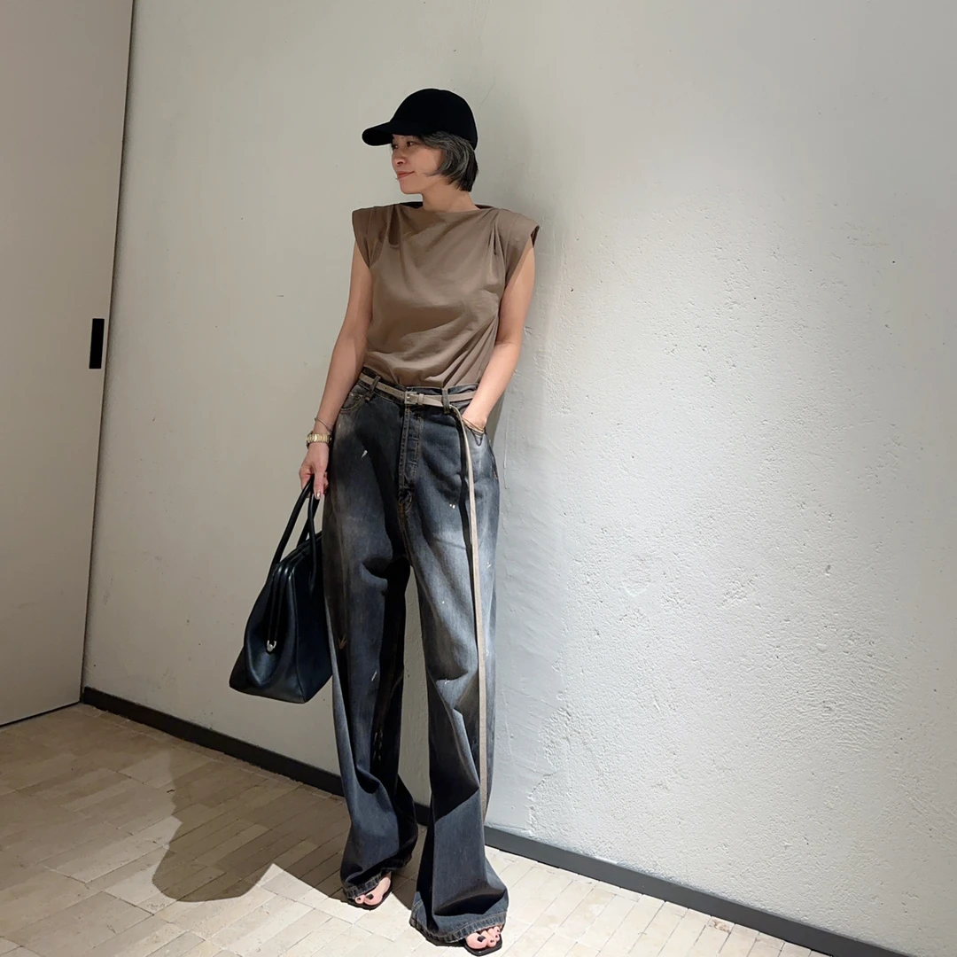 【SPACE.空间】这是一条有调性的微垮牛仔裤