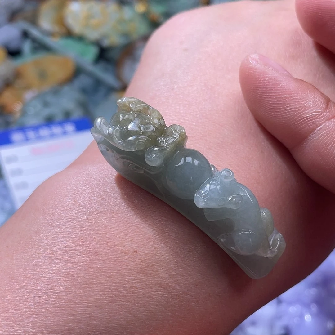 翡翠未镶嵌颈饰翡玉缘翡翠