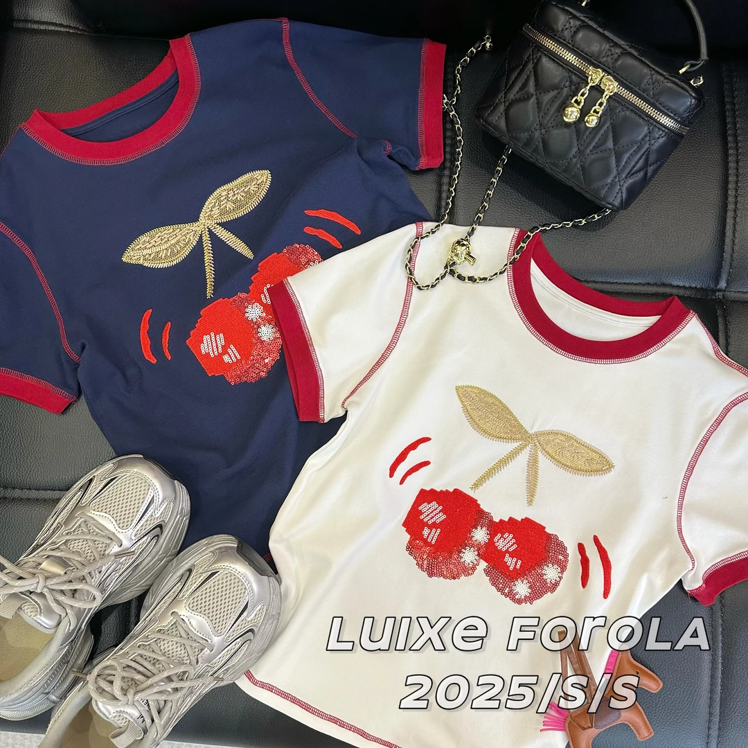 FOROLA 『樱桃』2025新款立体珠片刺绣T恤时尚减龄上衣短袖 DD25075