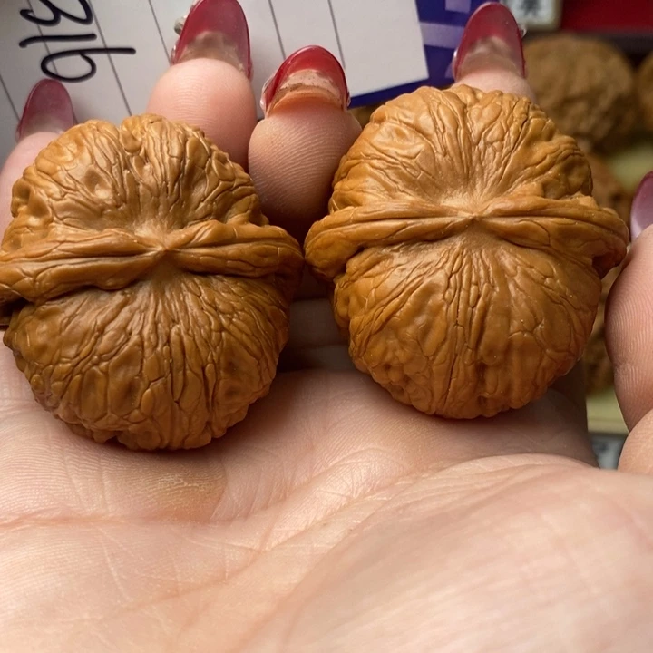 ꧁***꧂桃核把件全品元宝