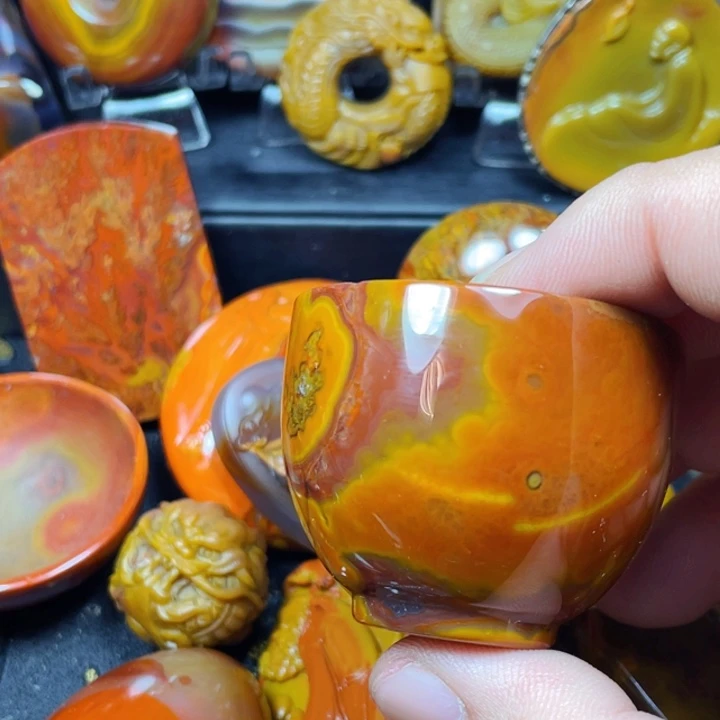 成***才未镶嵌颈饰玛瑙/玉髓