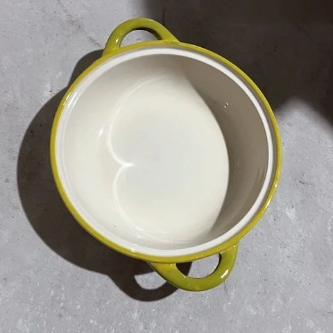 微瑕，不能明火，口径21高度5黄边