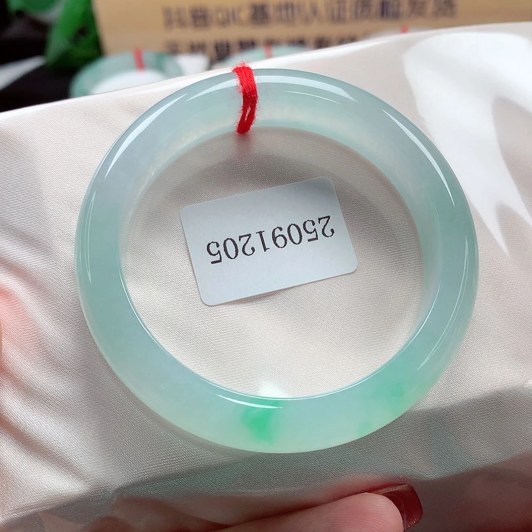 未镶嵌手镯翡翠天然A货翡翠手镯，79号