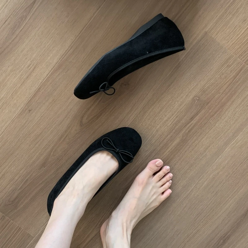 内增高圆头浅口芭蕾舞单鞋女2025年新款温柔配裙子气质银色晚晚鞋