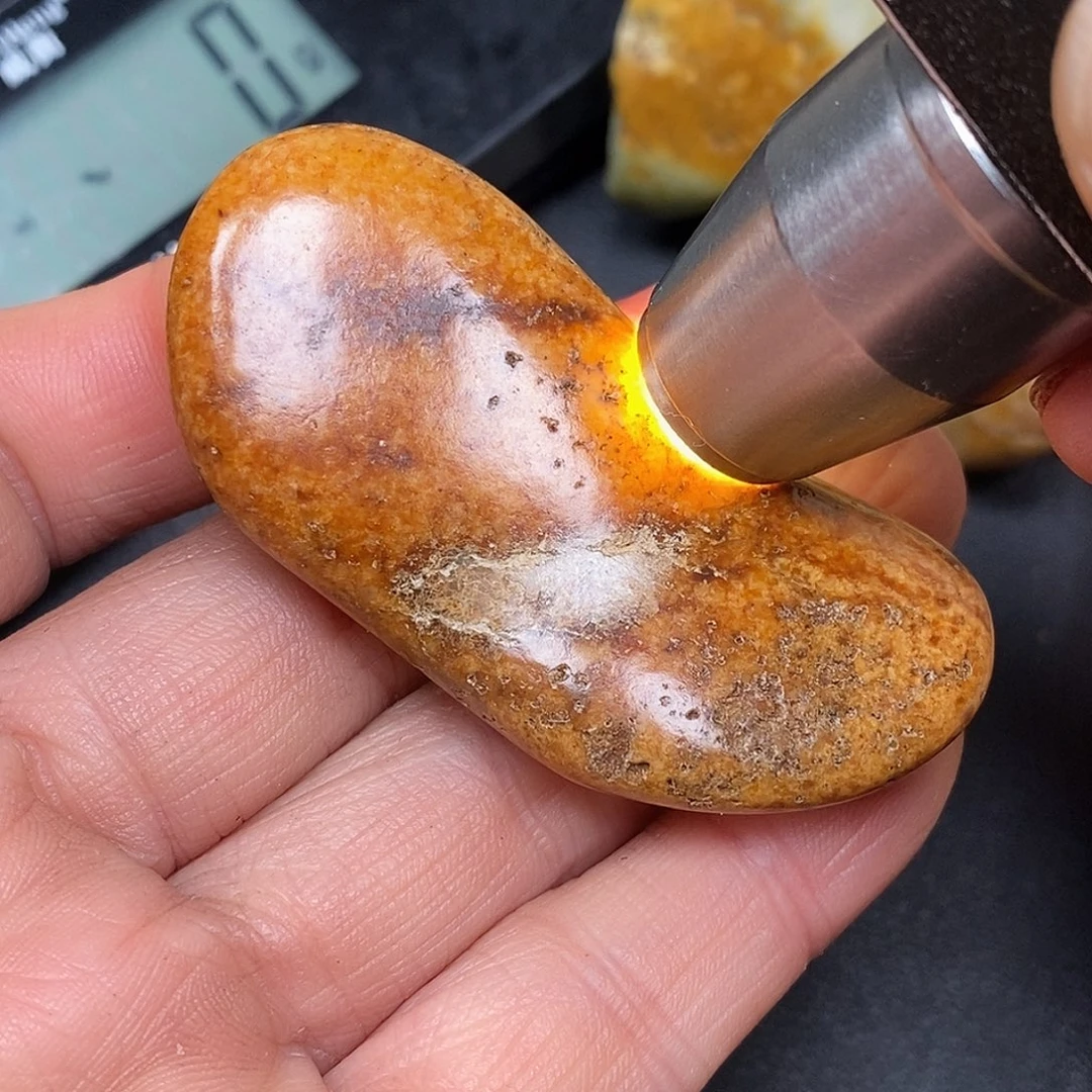 和田玉未镶嵌珠宝奇石