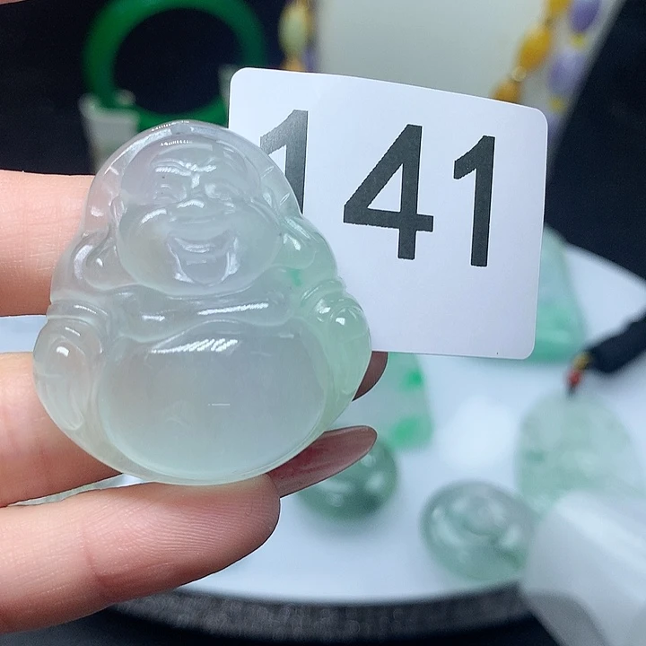 翡翠吊坠(赠链)未镶嵌