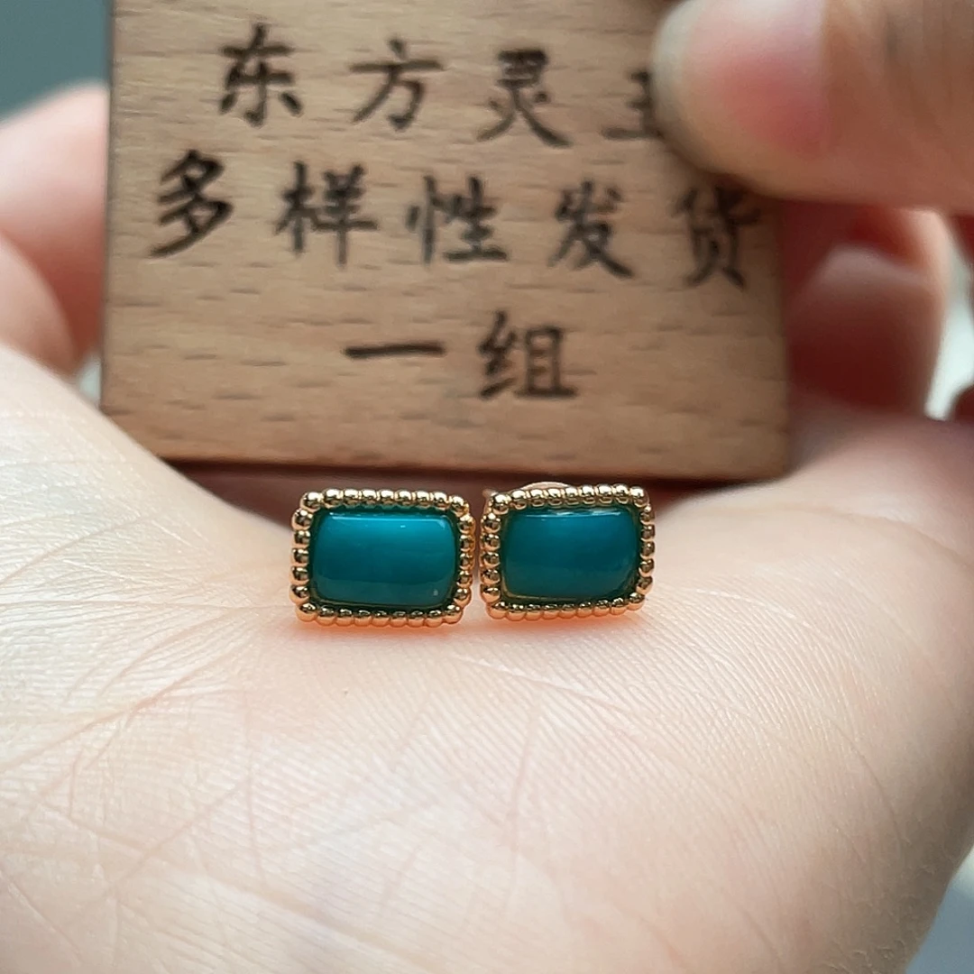 绿松石未镶嵌耳饰
