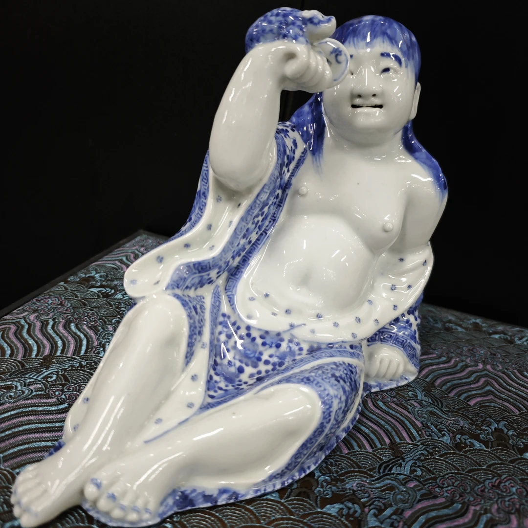 清末 青花刘海戏金蟾雕塑瓷古陶瓷W-1.21