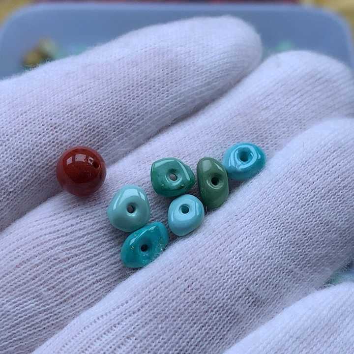 南红玛瑙未镶嵌珠宝奇石