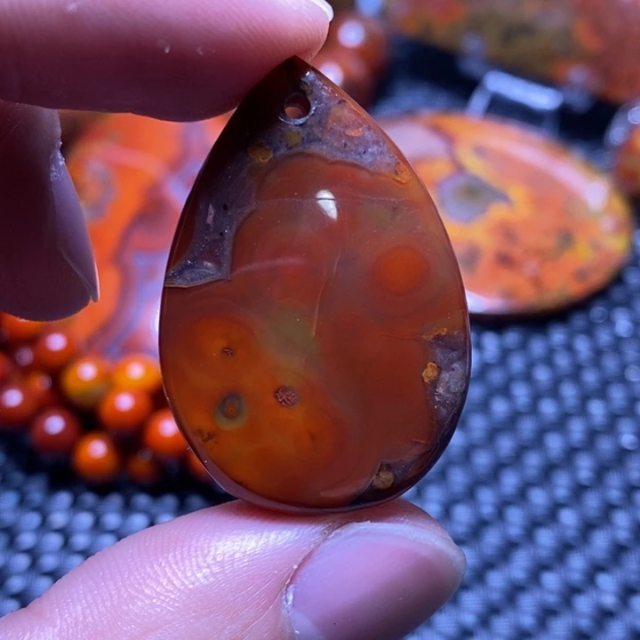 玛瑙/玉髓颈饰未镶嵌