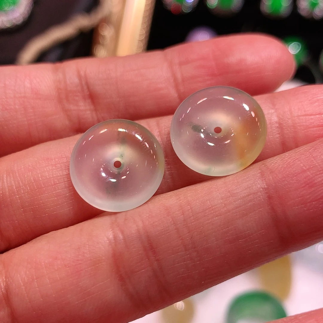 颈饰未镶嵌翡翠扣子