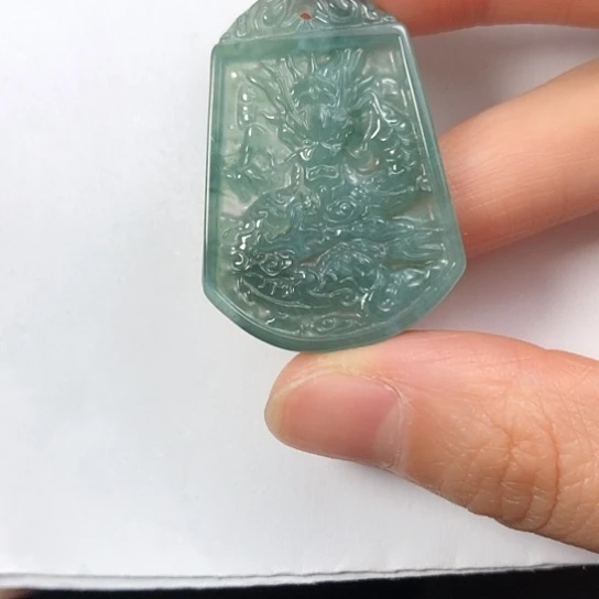 翡翠未镶嵌颈饰缅甸A货，每天下午1点半开播