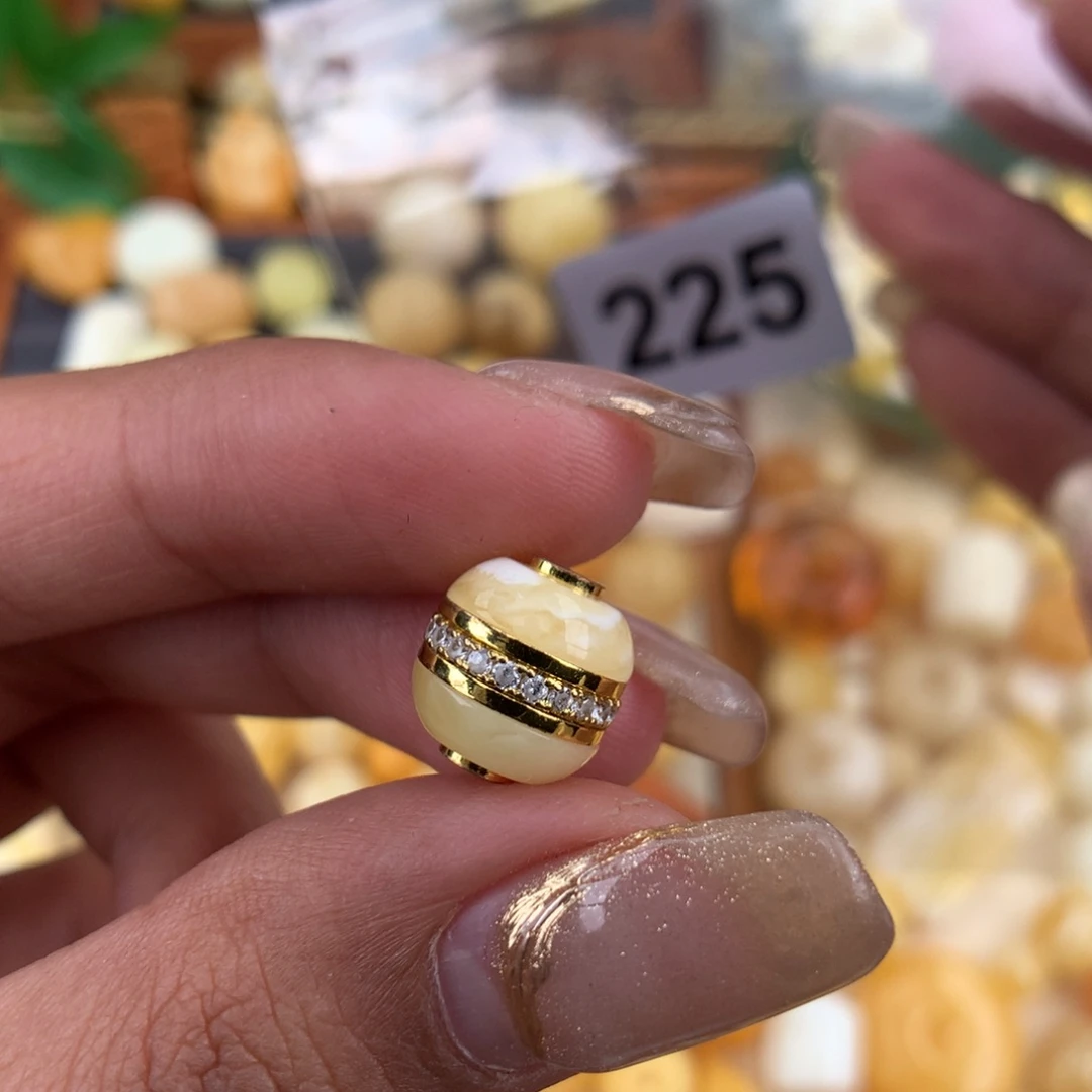 琥珀珠宝奇石未镶嵌10.2